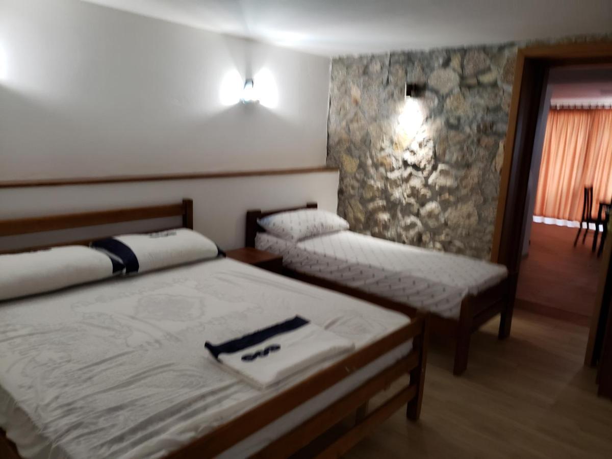 Apartament Brifs