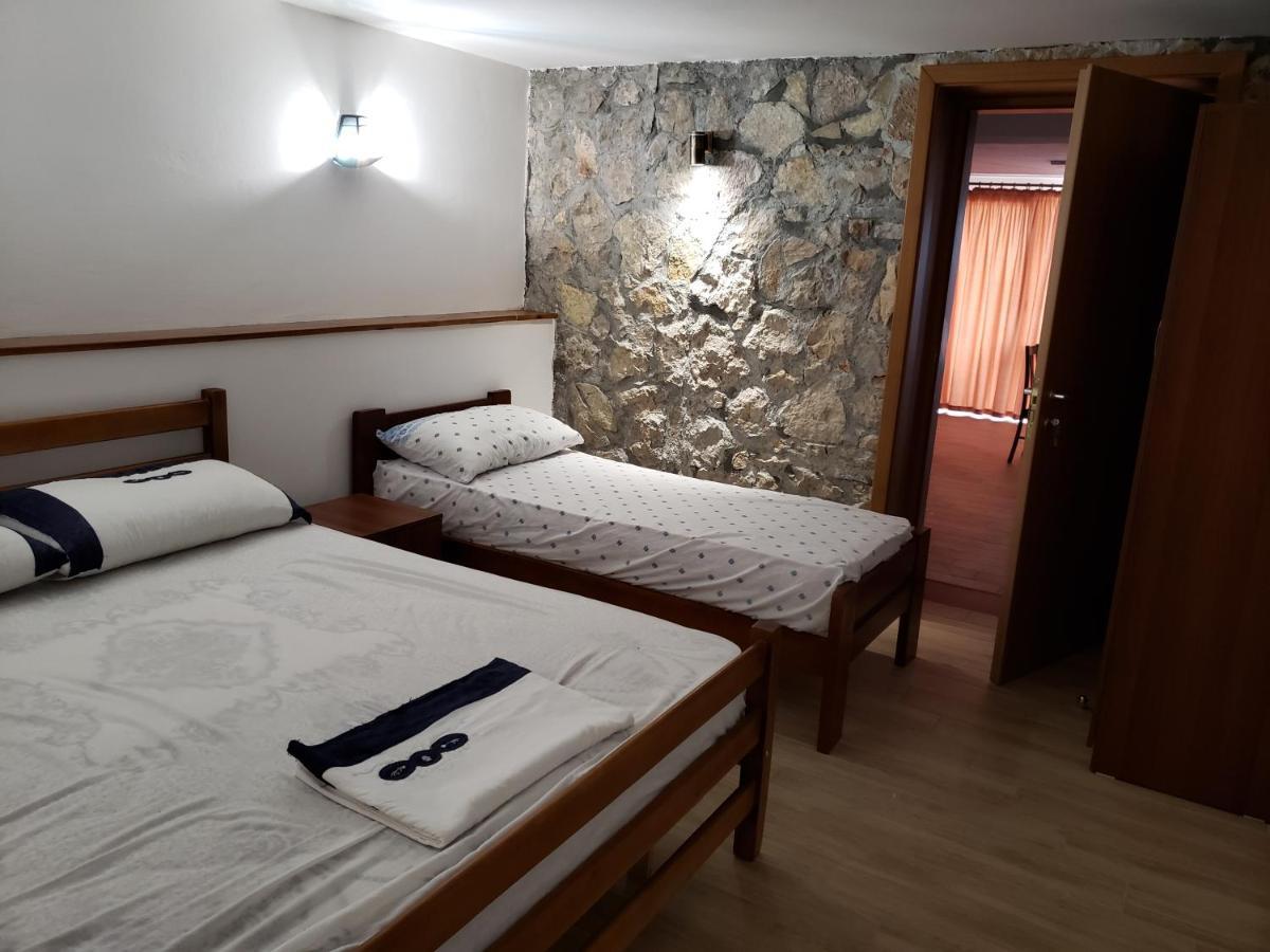 Apartament Brifs